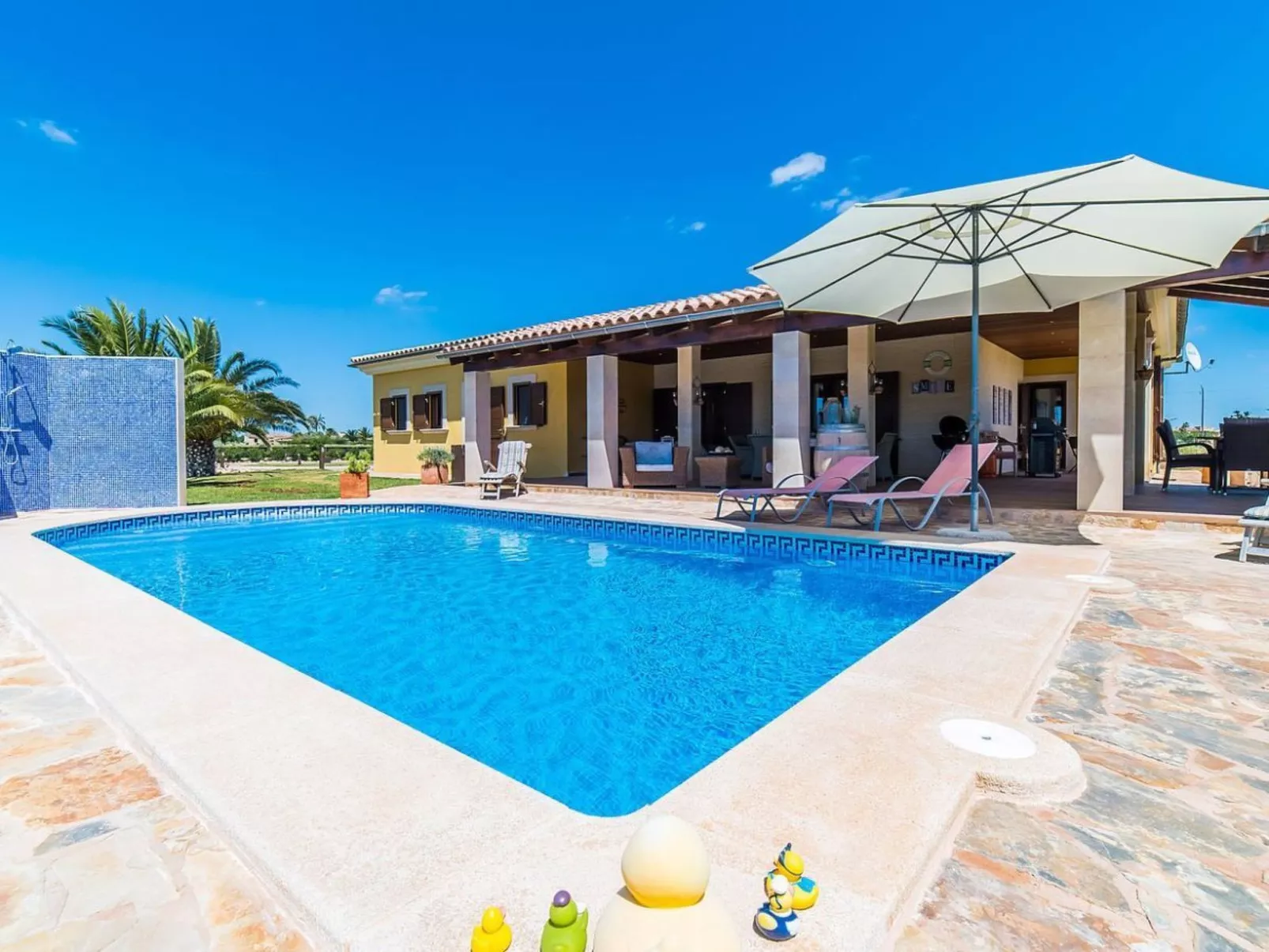 Finca Alegria-Outside