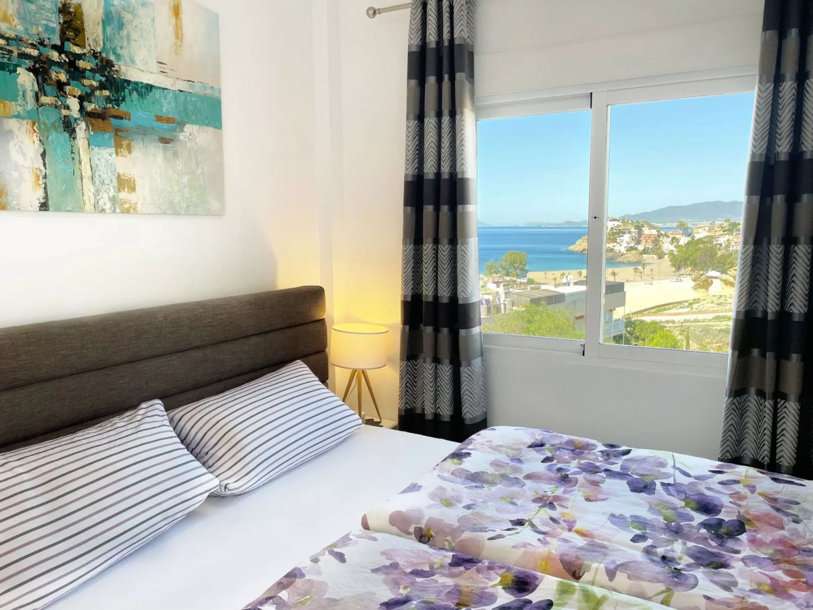 Sophie mit gemeinschaftlichem Pool-Dedans