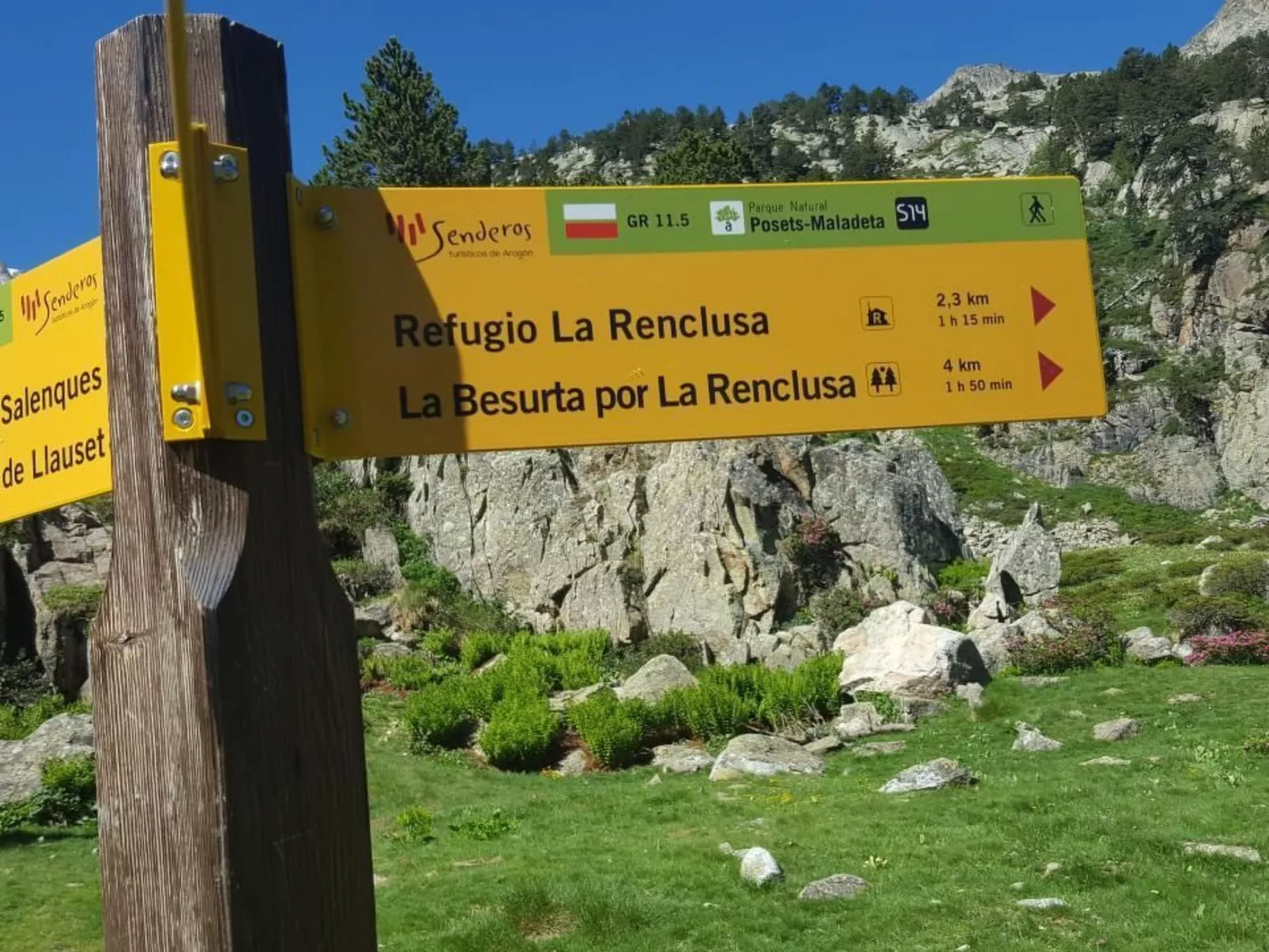 Appartement mit Terrasse-Image-tags.info