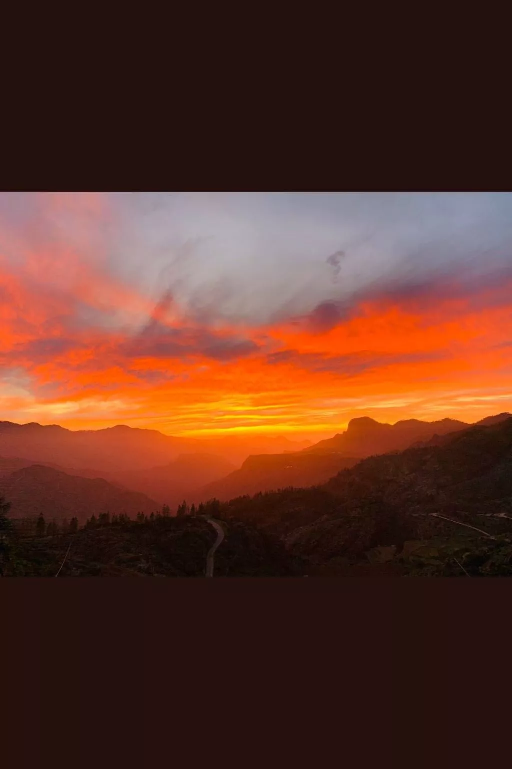 Höhlenhaus der Stille-Outside