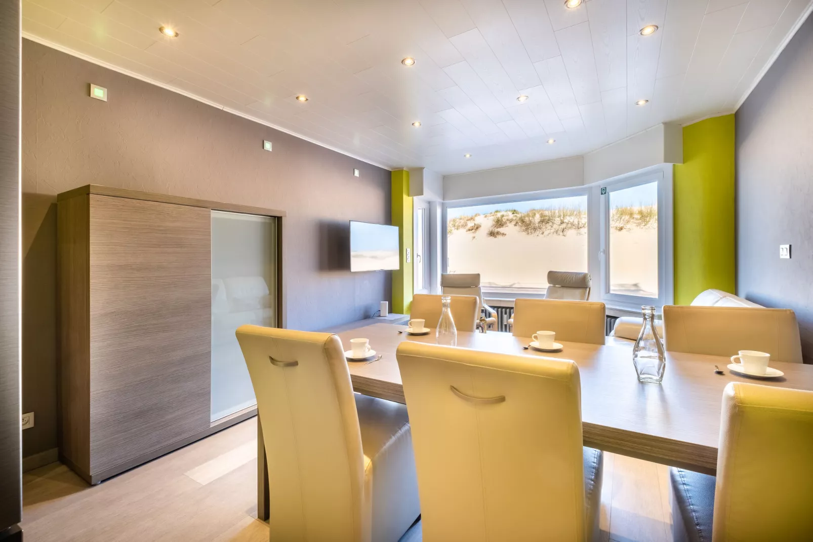 Magellan GV01-Dining room