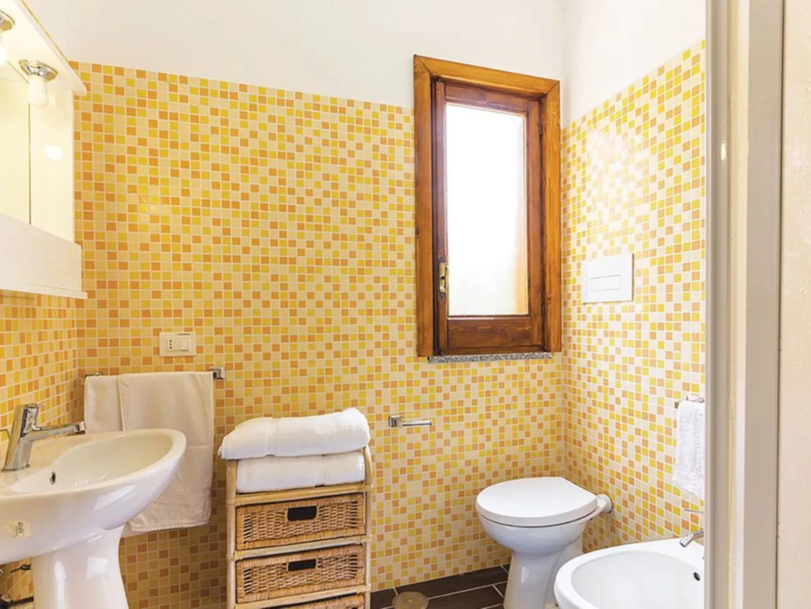 'Granatapfel' mit Pool-Image-tags.info