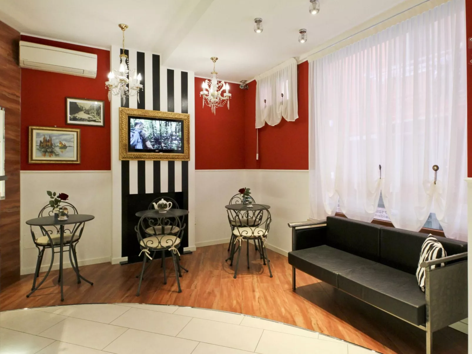 Deluxe Apartment mit privatem Balkon-Inside