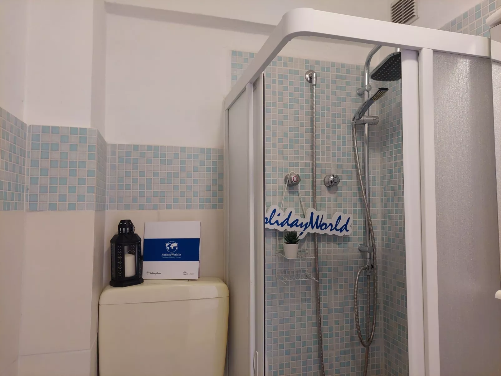 House Fiocco di Neve by Holiday World-Drinnen