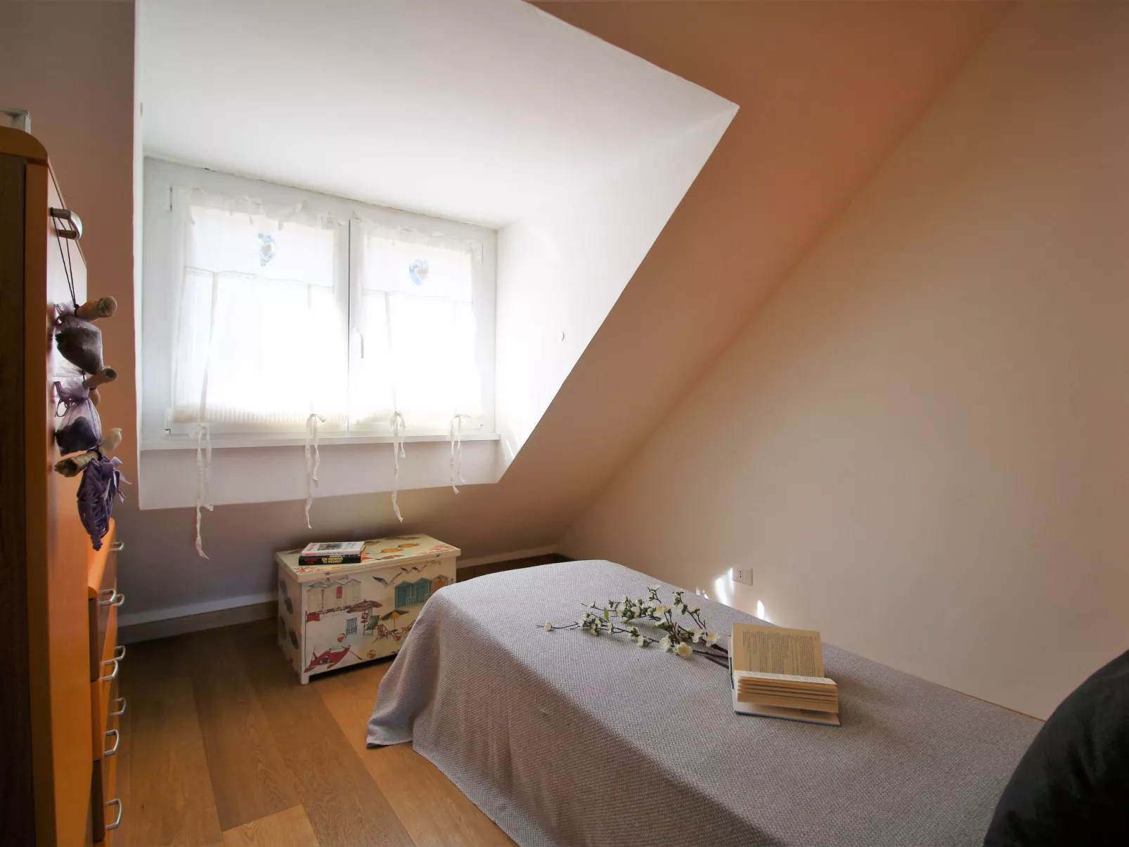 Mit Terrasse-Drinnen