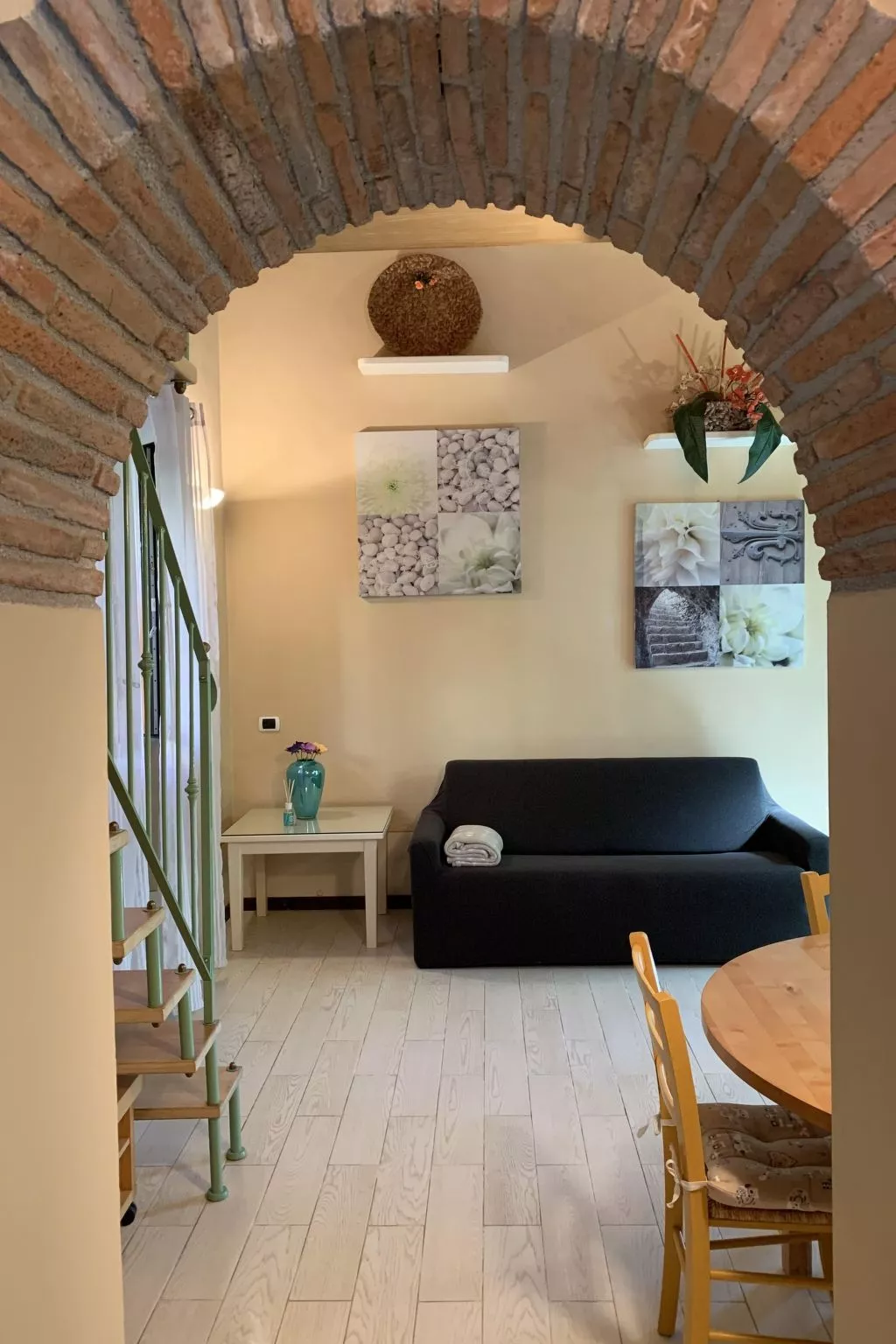 'Villa Mandolata-Inside