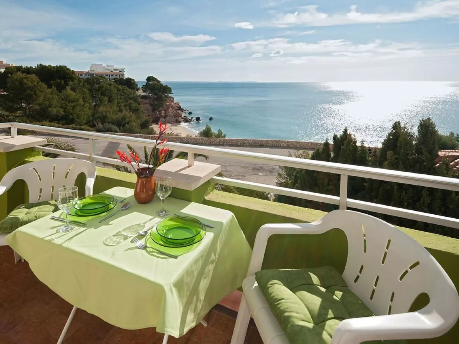 Mit Blick auf das Wasser-Image-tags.info