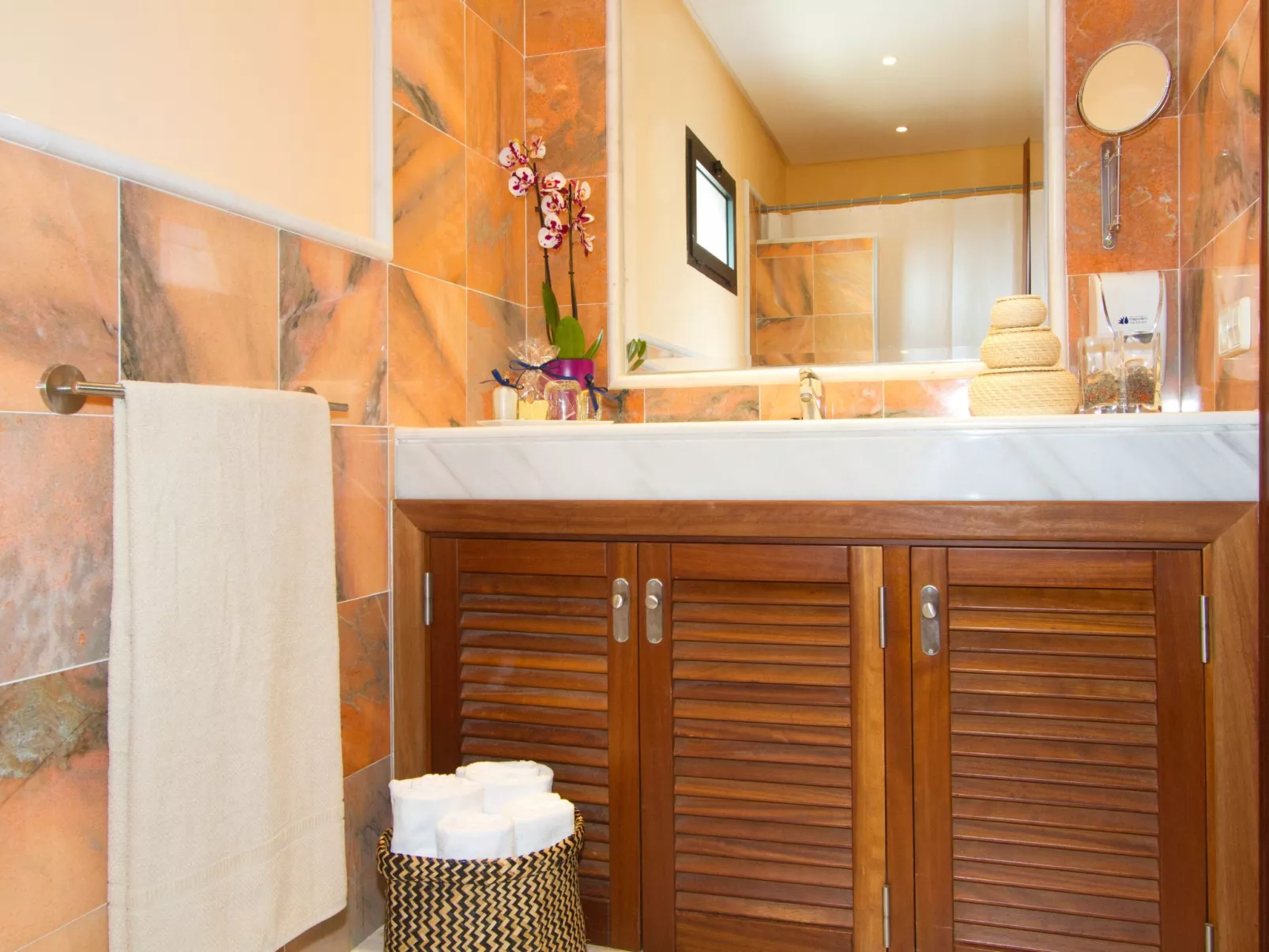 Charmantes Ferienhaus in Yaiza mit Privatem Pool-Inside