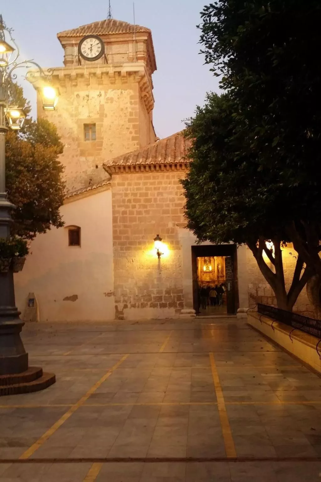 Schöne Villa für 6 Personen mit Schwimmbad-Image-tags.info