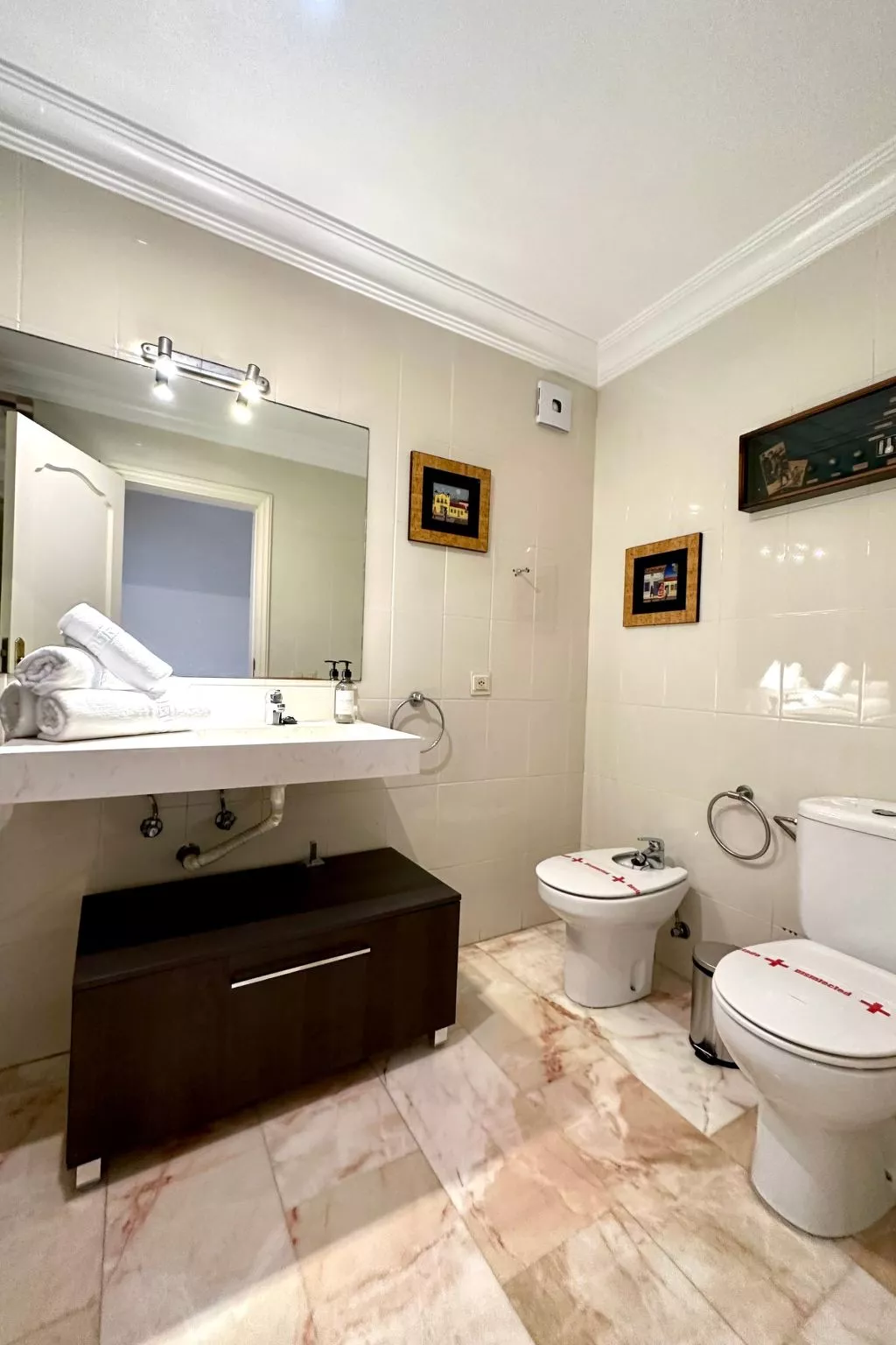 Prime atic Rosaleda-Inside