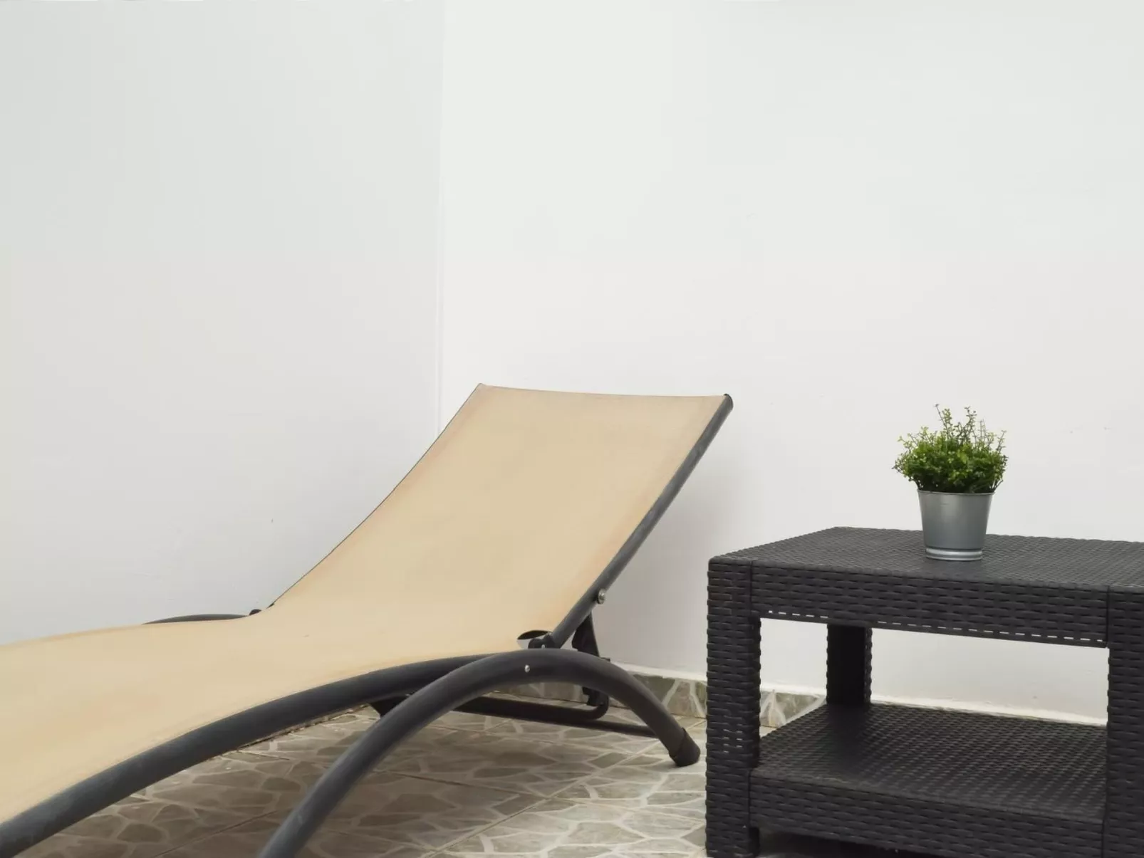 Apartamento con terraza-Image-tags.info