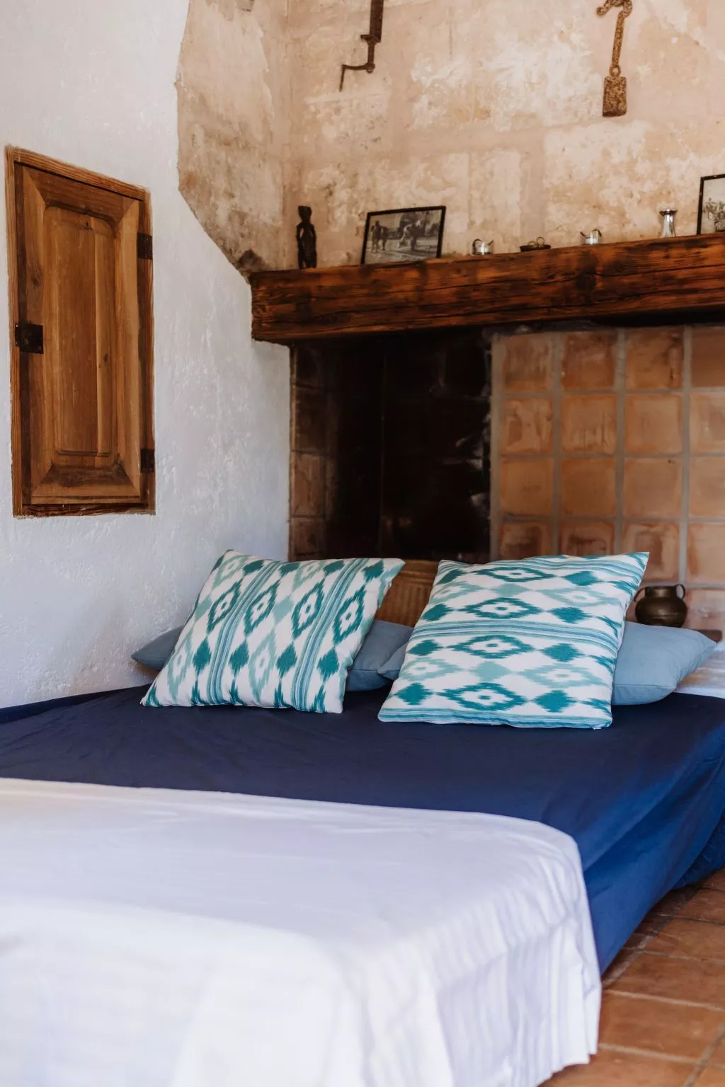 Mit eigenem Garten und Schwimmbad.-Drinnen