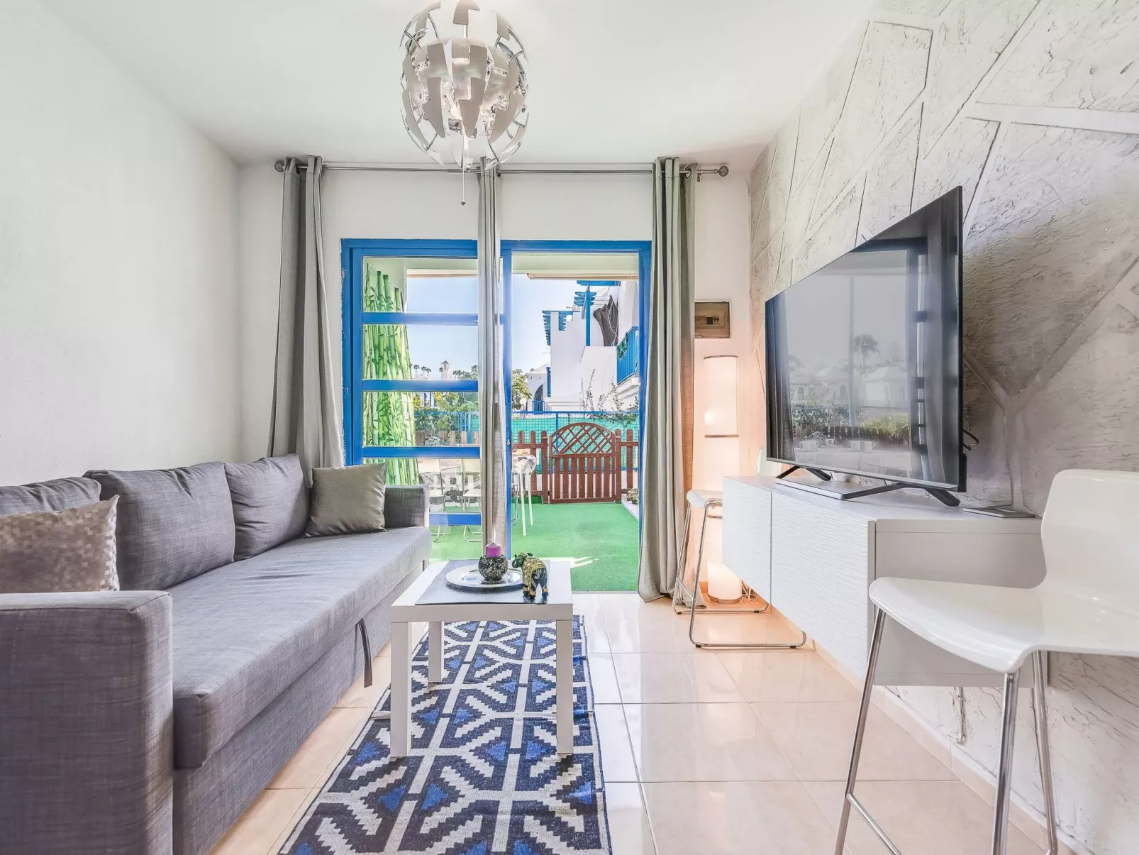 Mit eigenem Garten und Terrasse-Inside