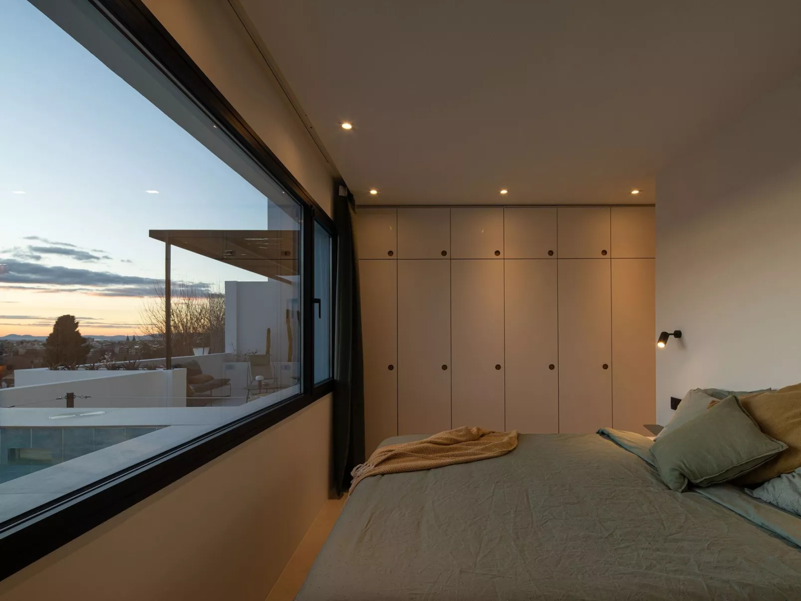 Privater Pool - Terrasse mit Aussicht - Tolle Lage-Dedans