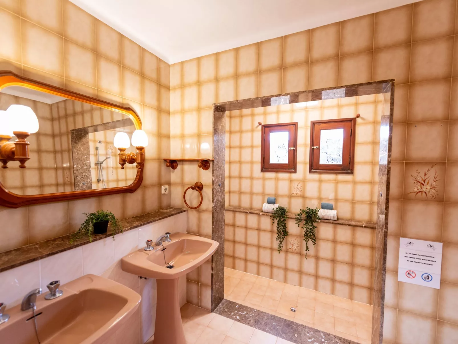 Villa Blanca  1-Inside