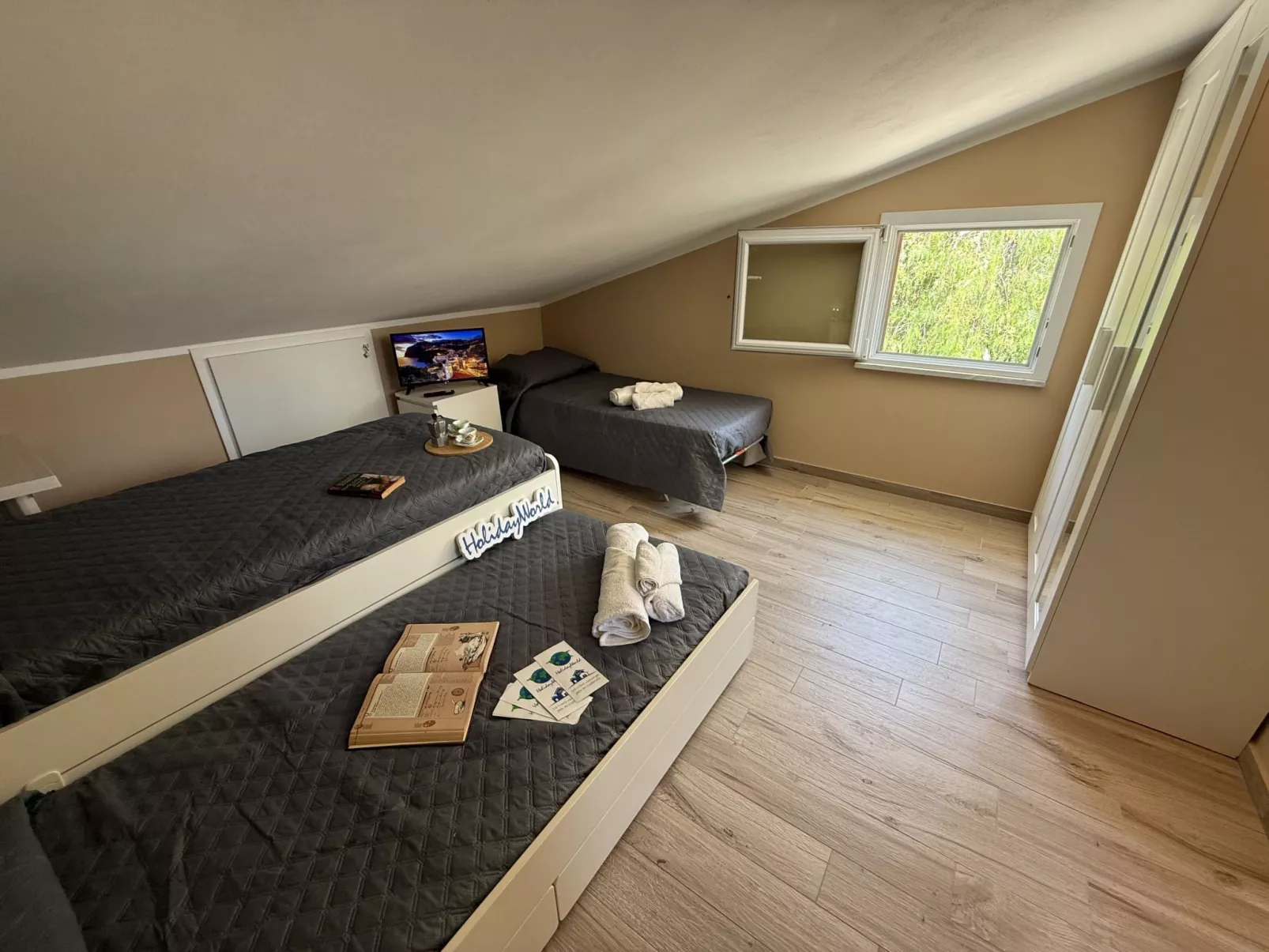 Villetta Sunrise von Holiday World-Image-tags.info