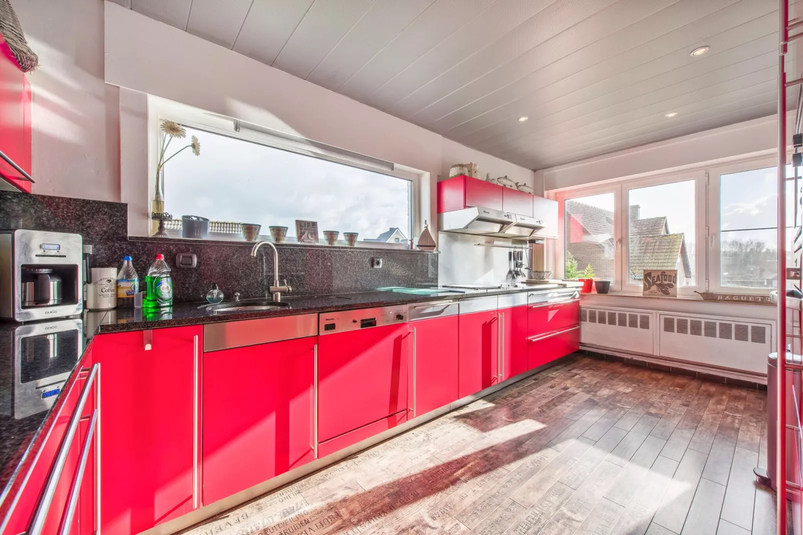 Lustucru-Kitchen
