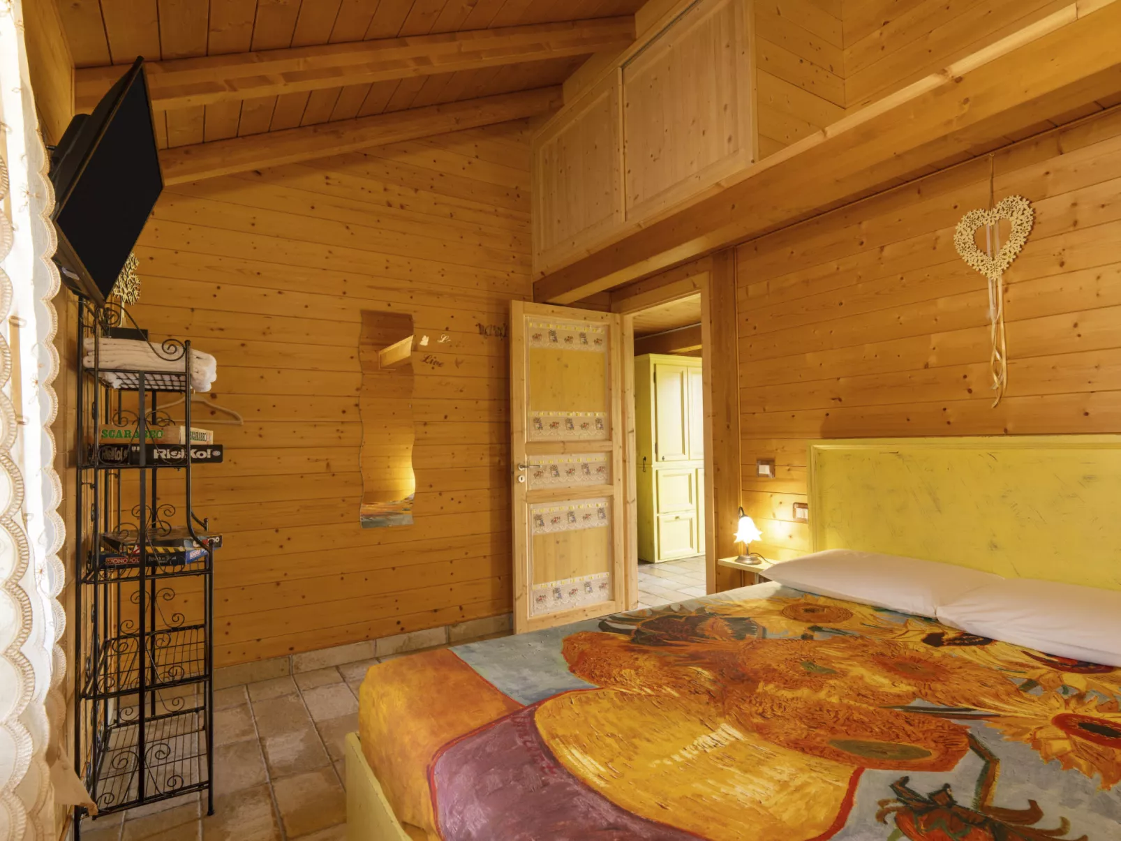 'Messis la gialla'-Inside