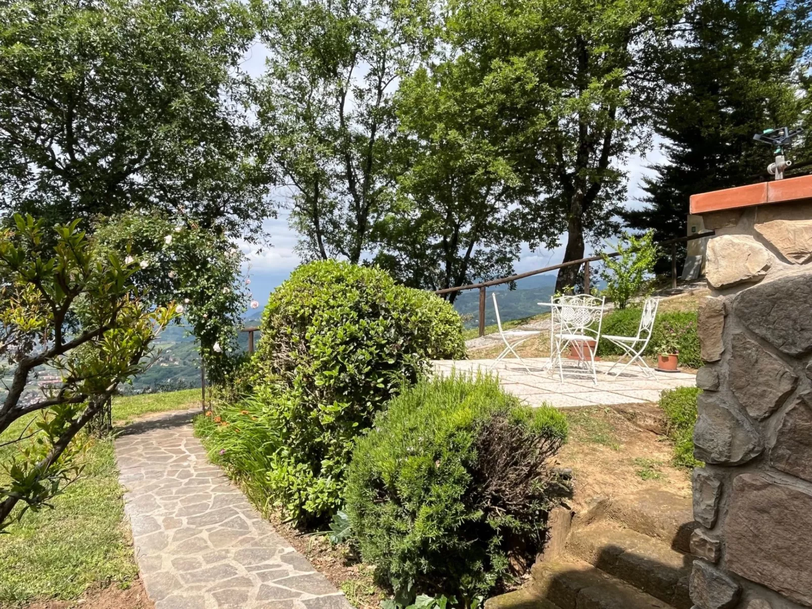 Villa im Grünen Civico 2 in Uzzano-Image-tags.info