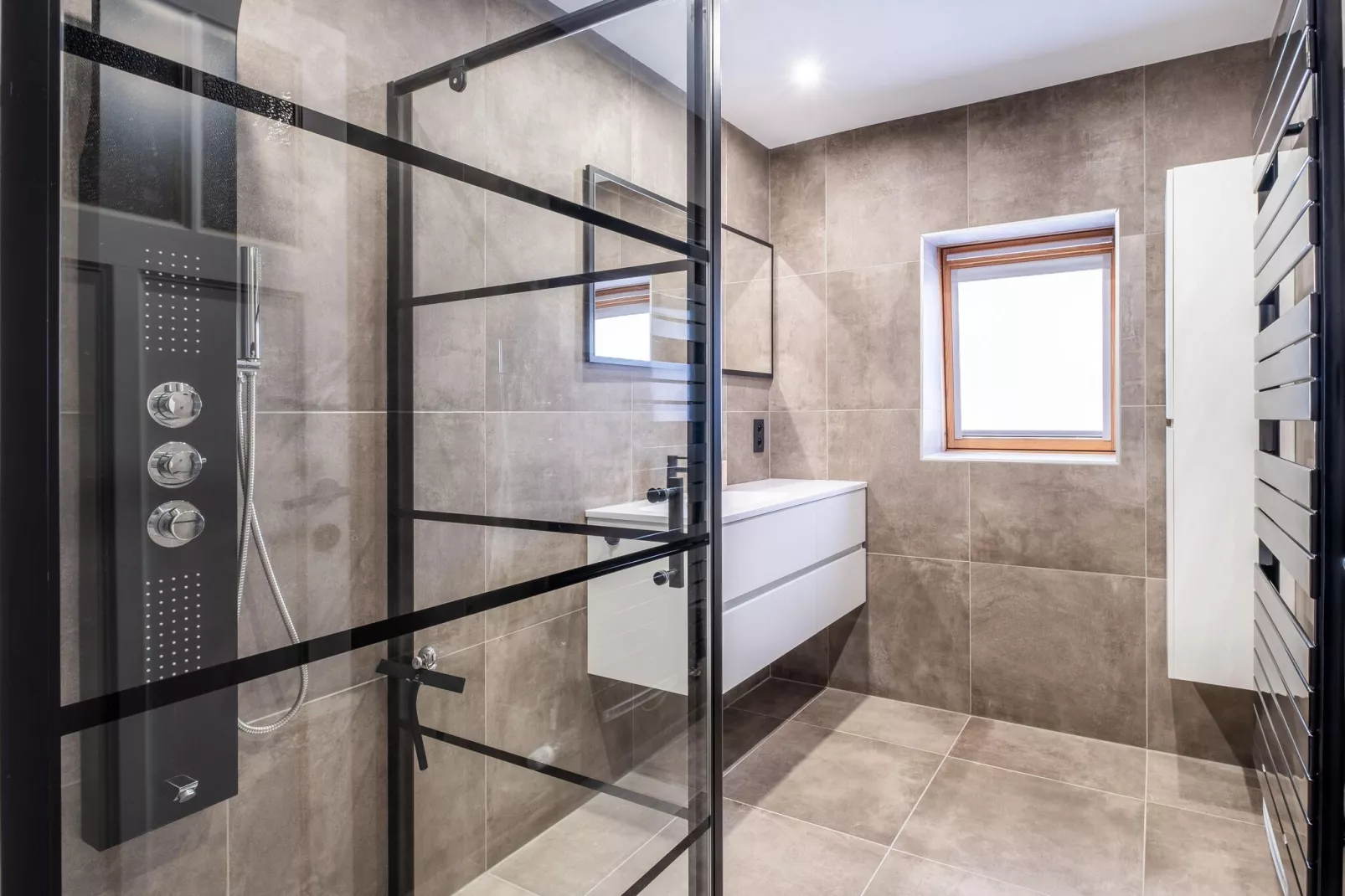 Lustucru-Bathroom