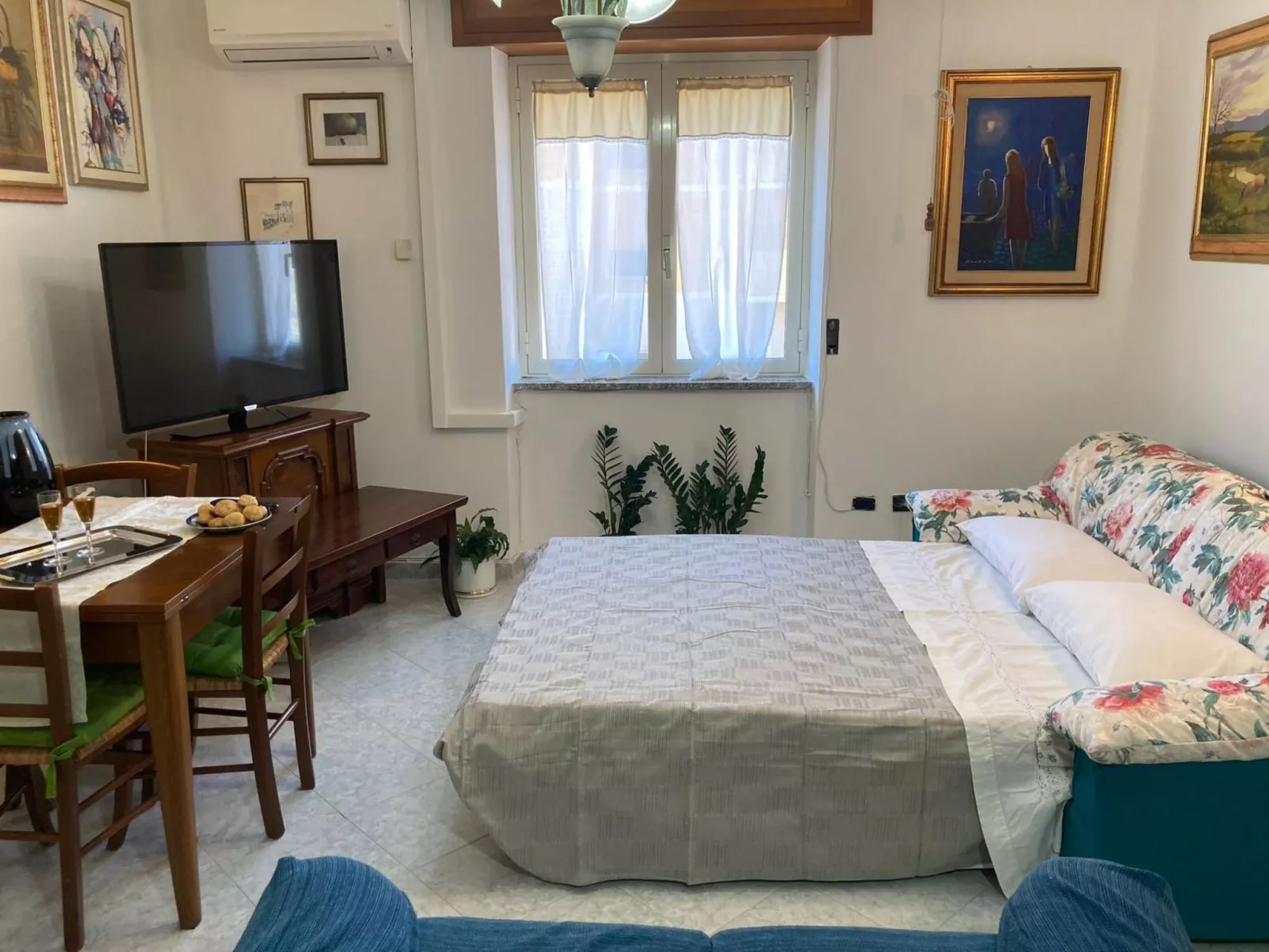 "Via Manin 13" mit Wi-Fi-Image-tags.info