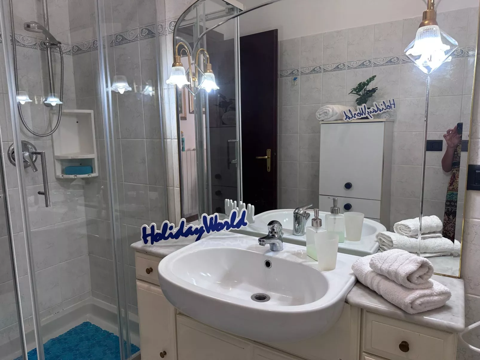 AMare Blu von Holiday World-Drinnen