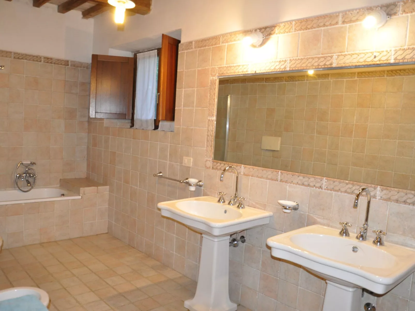 In Acquapendente mit großem Garten-Inside