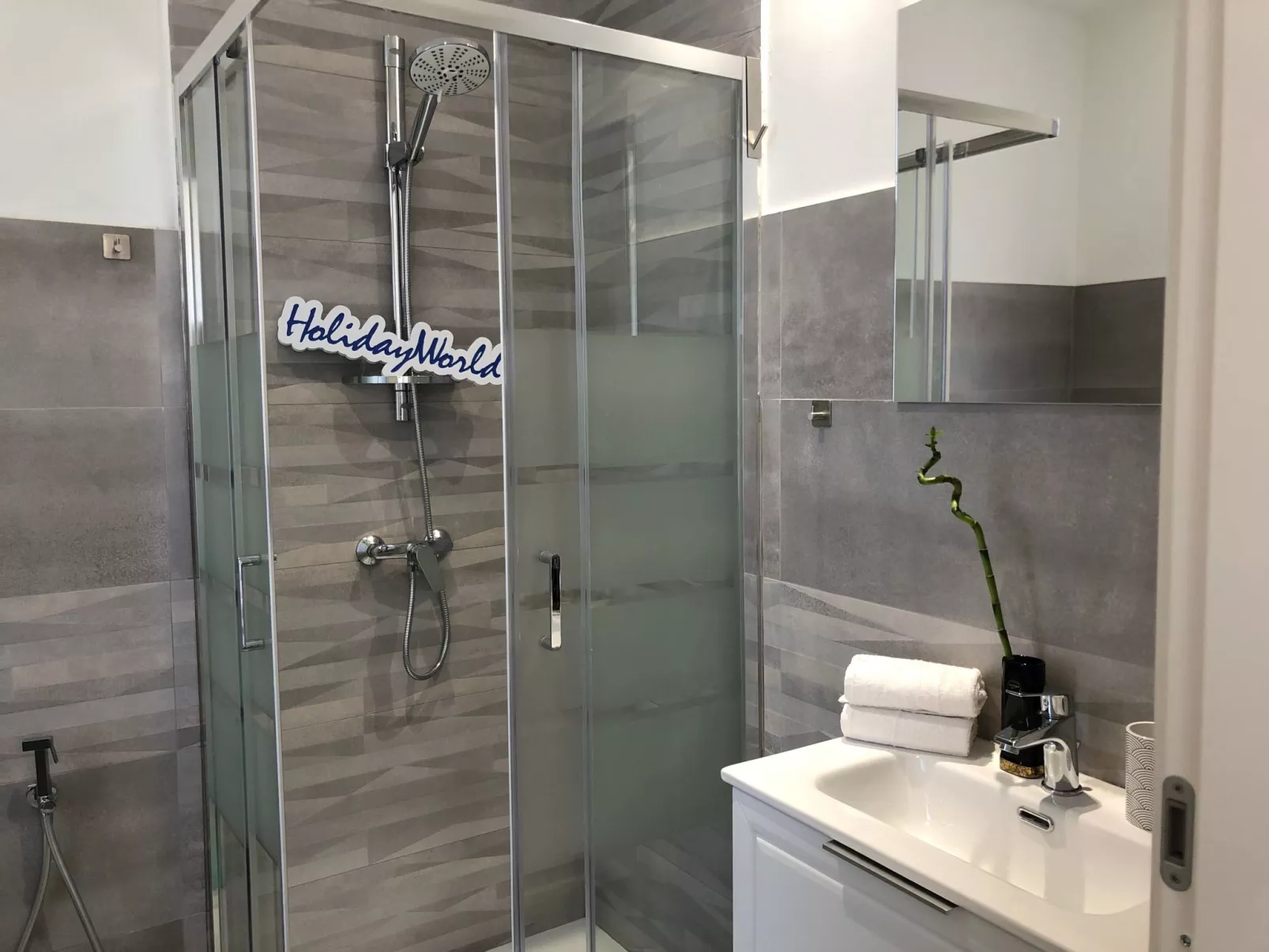 Für 8 Personen ca. 100 m&sup2; in Turin, Piemont (Provinz Turin)-Drinnen