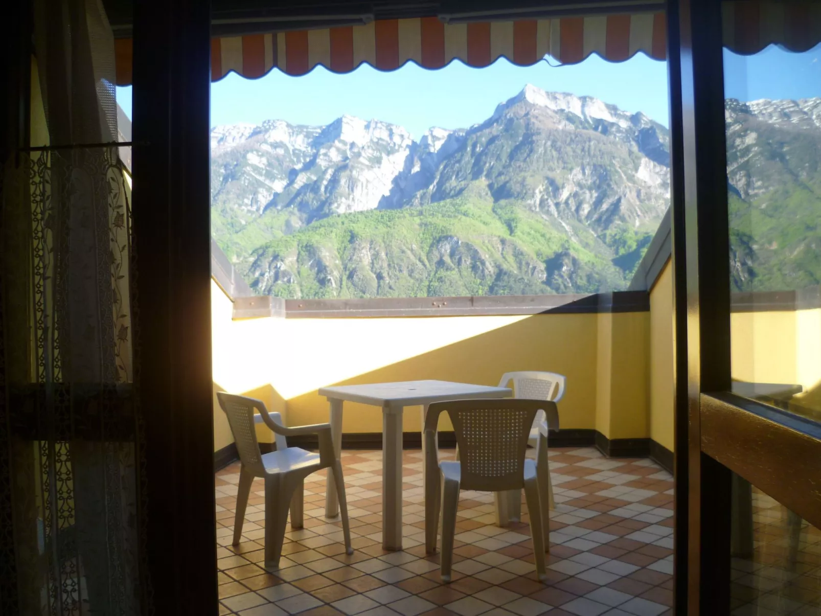 'Cielo' mit privatem Balkon-Dedans