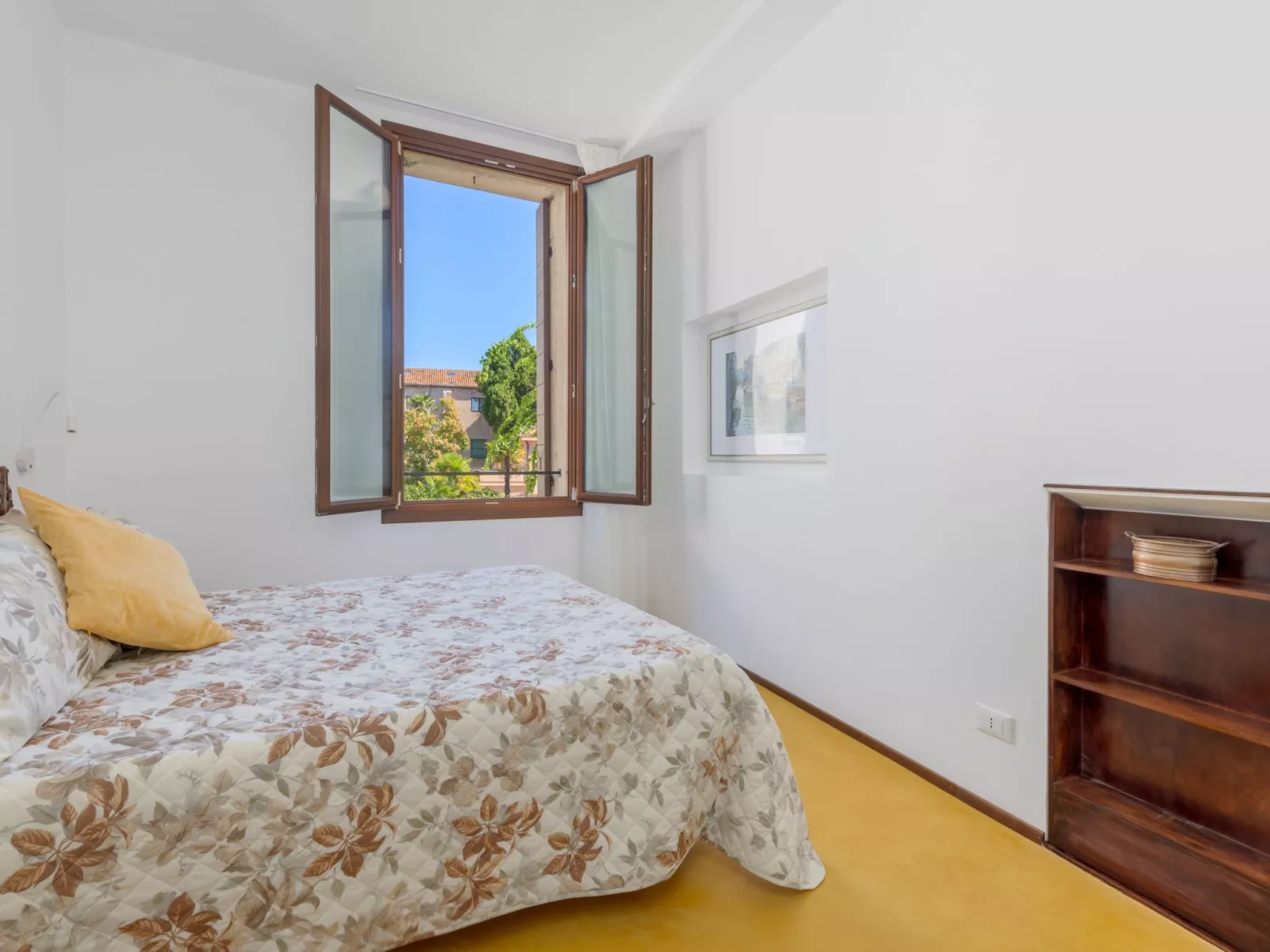 Casa dell'Aviatore große Gartenterrasse-Inside