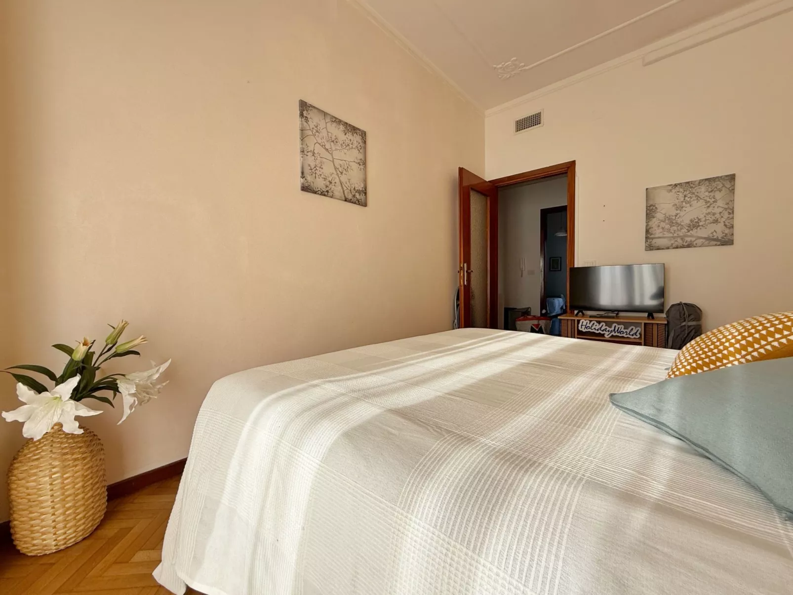 Bacio del Mare by Holiday World-Inside