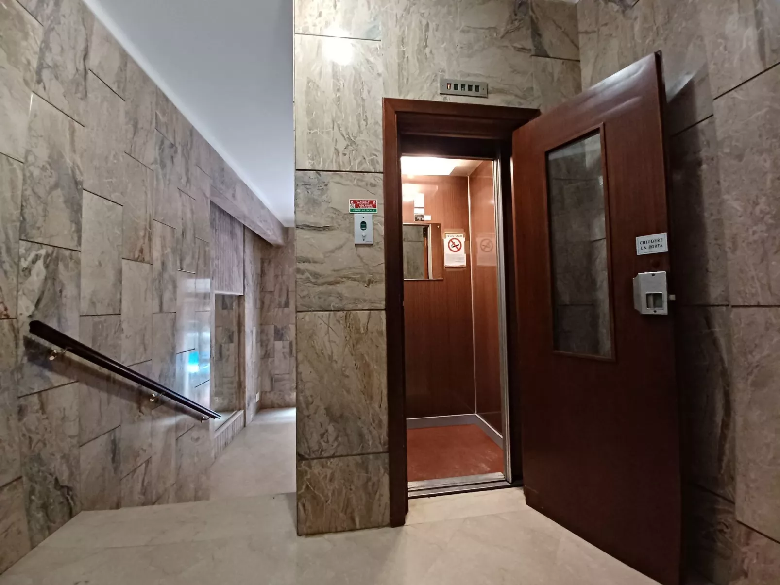 House Holiday Sea by Holiday World-Inside