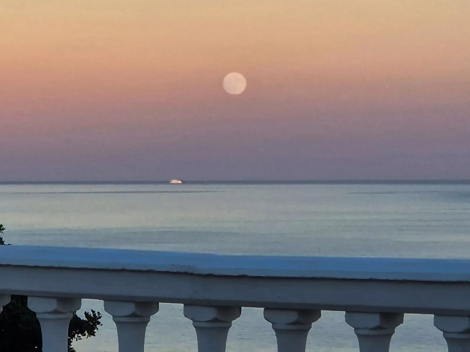 Villa Sur-Image-tags.info