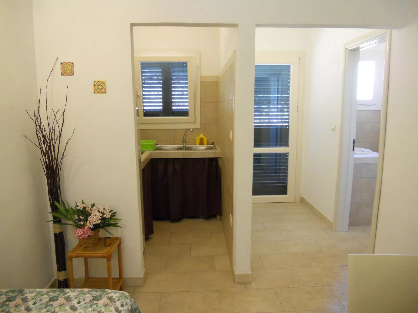 Schönes und gemütliches Studio-Apartment-Drinnen