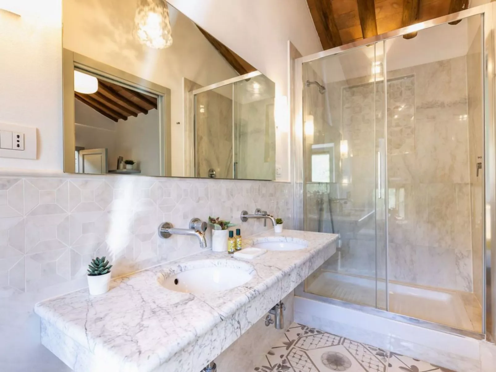 Villa Cantuccio-Image-tags.info