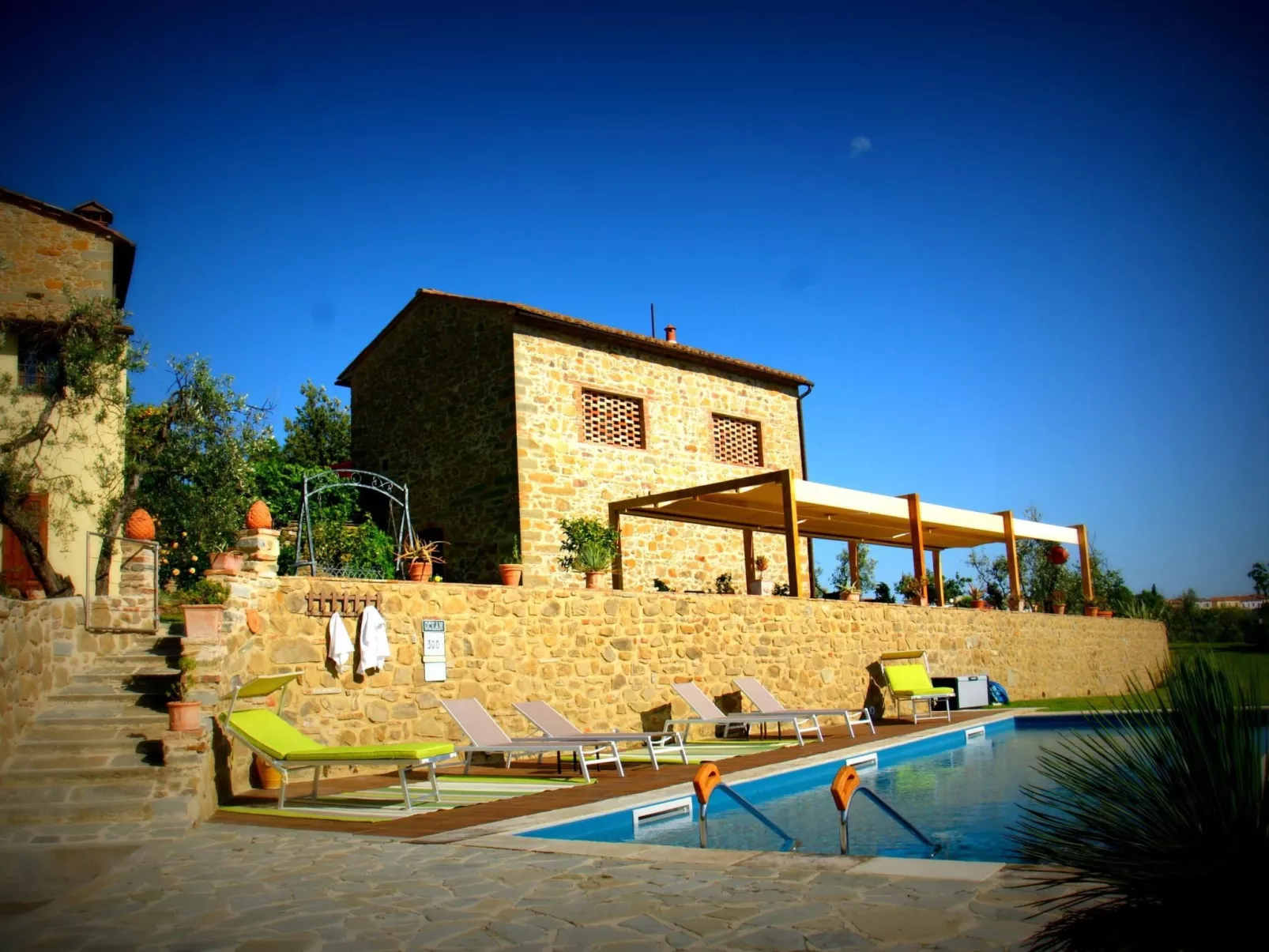 Exklusive Villa mit Pool für 8 Personen-Dehors