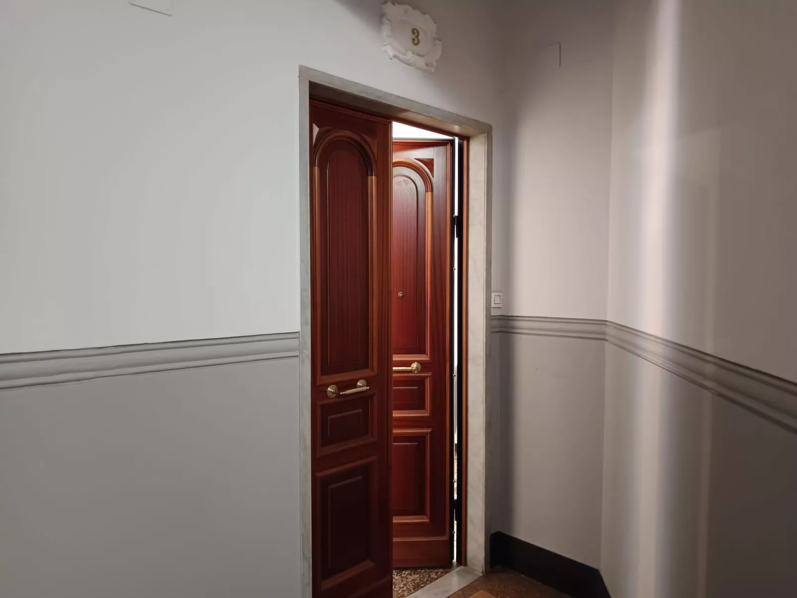 Cavallotti 7 von Holiday World-Drinnen