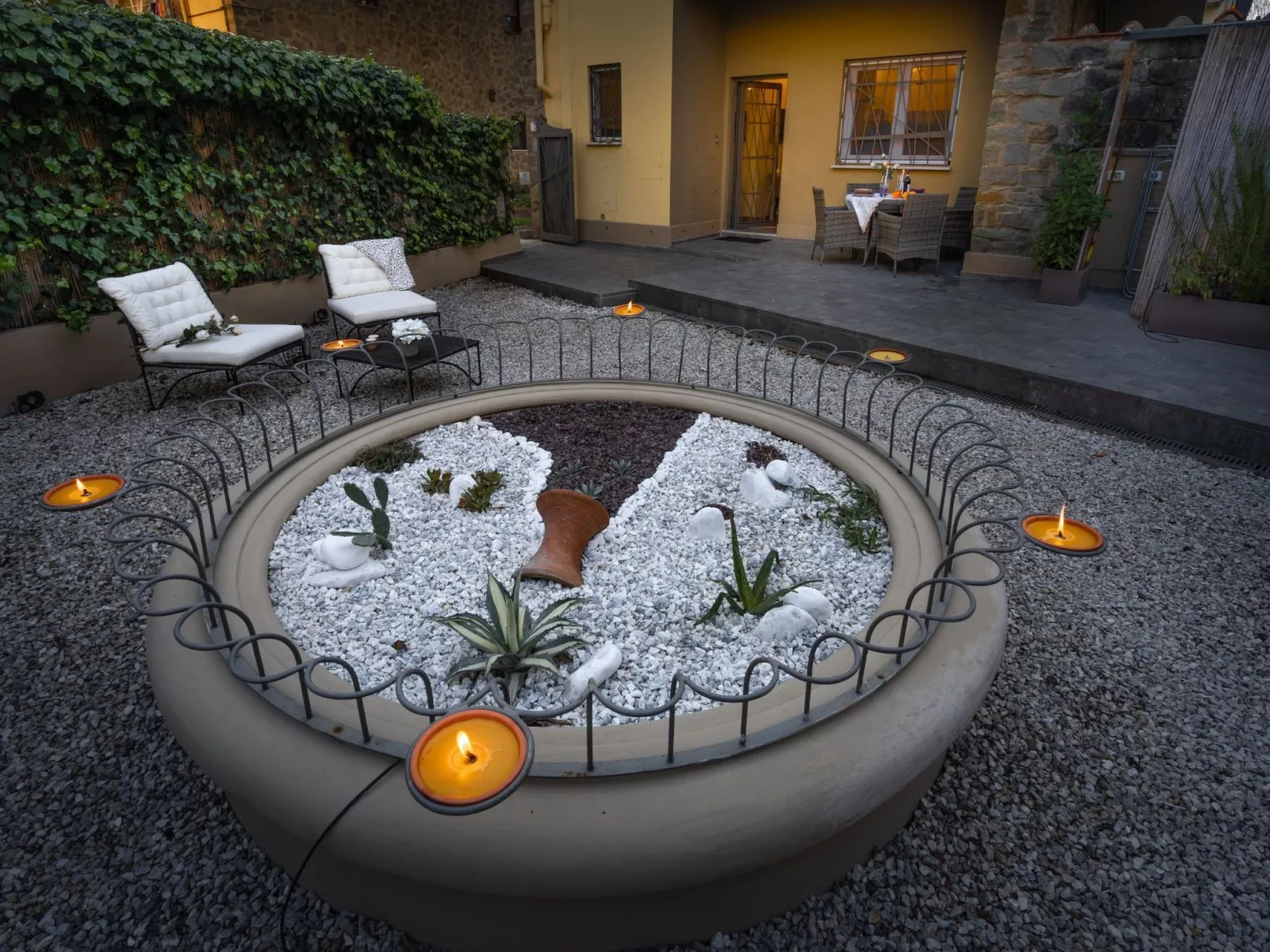 Garten' Ferienwohnung mit privatem Garten-Outside