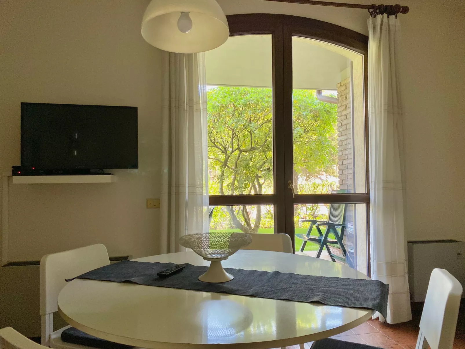 Gemütliche Zweizimmerwohnung mit Garten-Drinnen