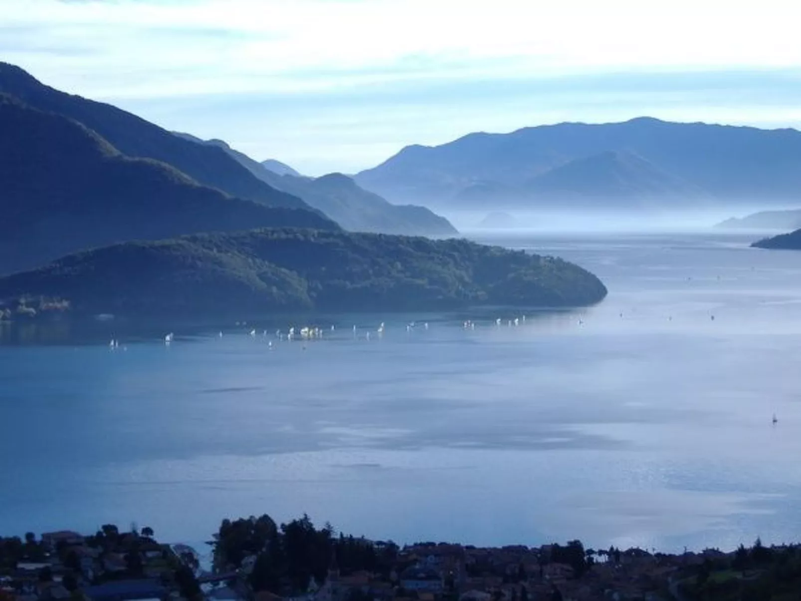 Dachgeschosswohnung am See für 6 Personen-Dehors