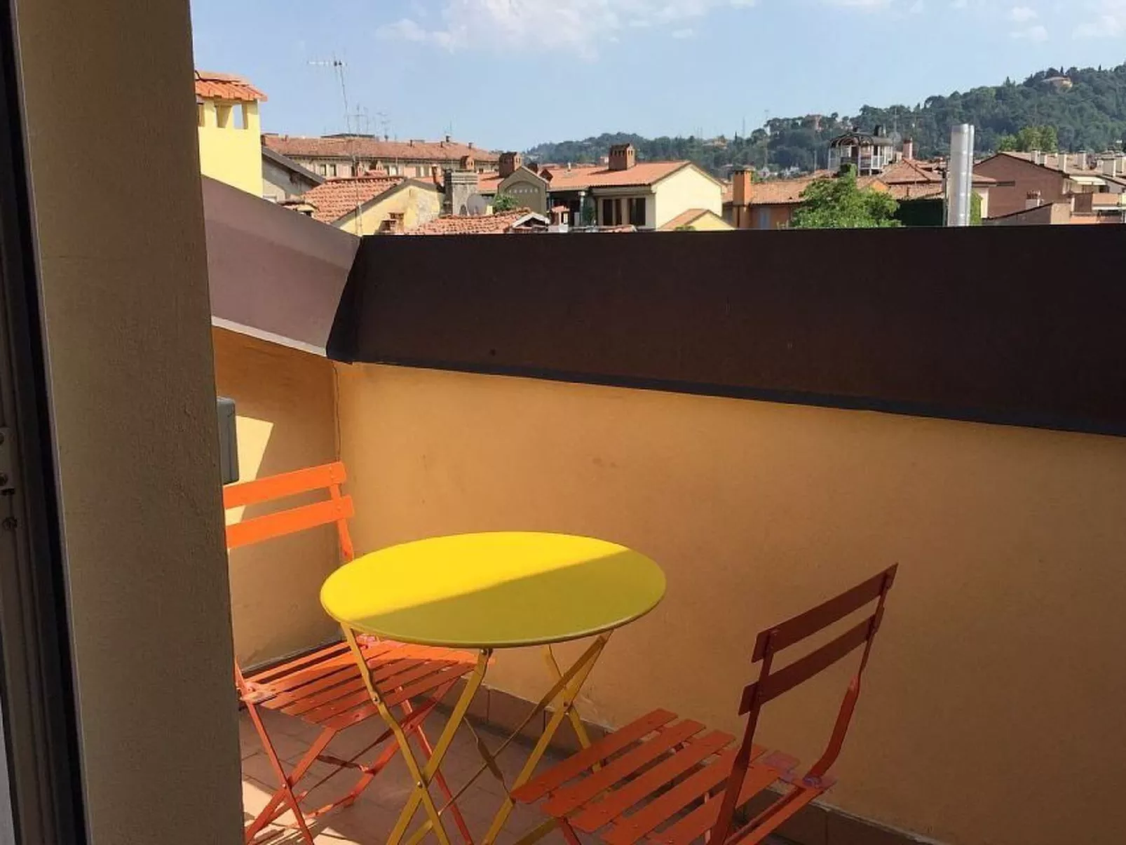 Wohnung 'Ihr Zuhause' mit Terrasse-Draußen