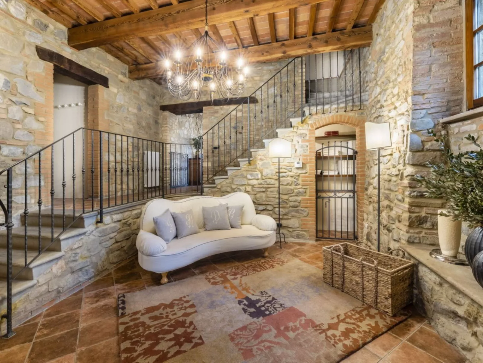 Villa mit privatem Pool und herrlichem Blick auf Pisa-Inside