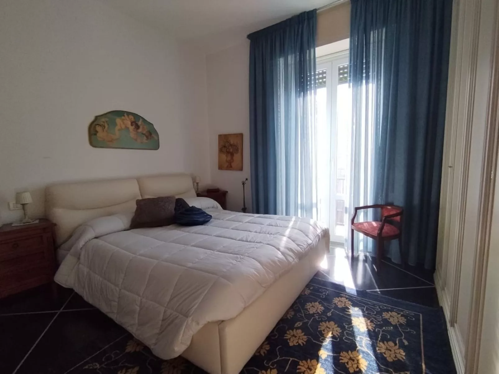 Gabry Beach bei Holiday World-Drinnen