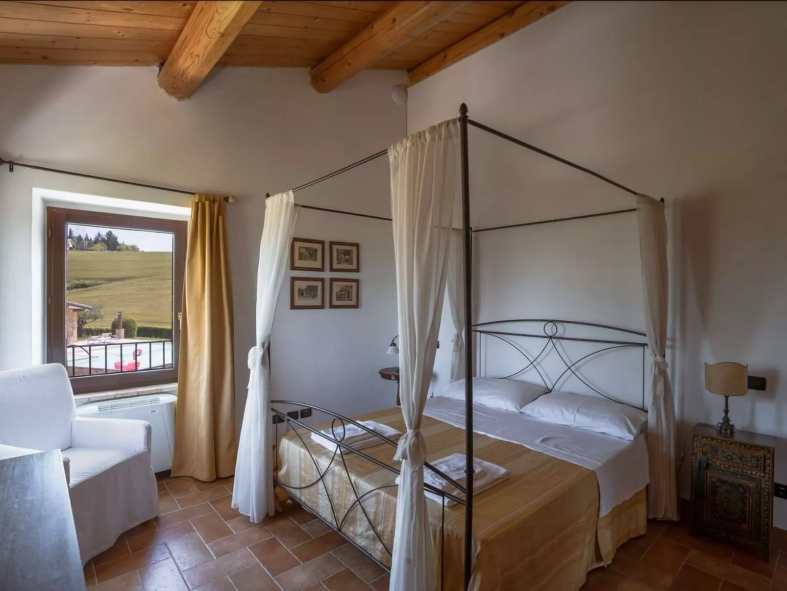 Villa mit privatem Pool und Wellnessbereich-Drinnen