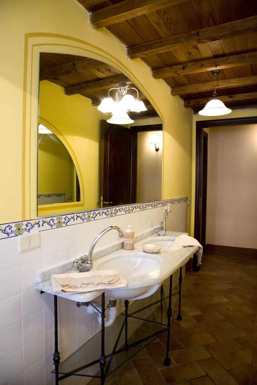 Villa Miby' Anwesen-Inside