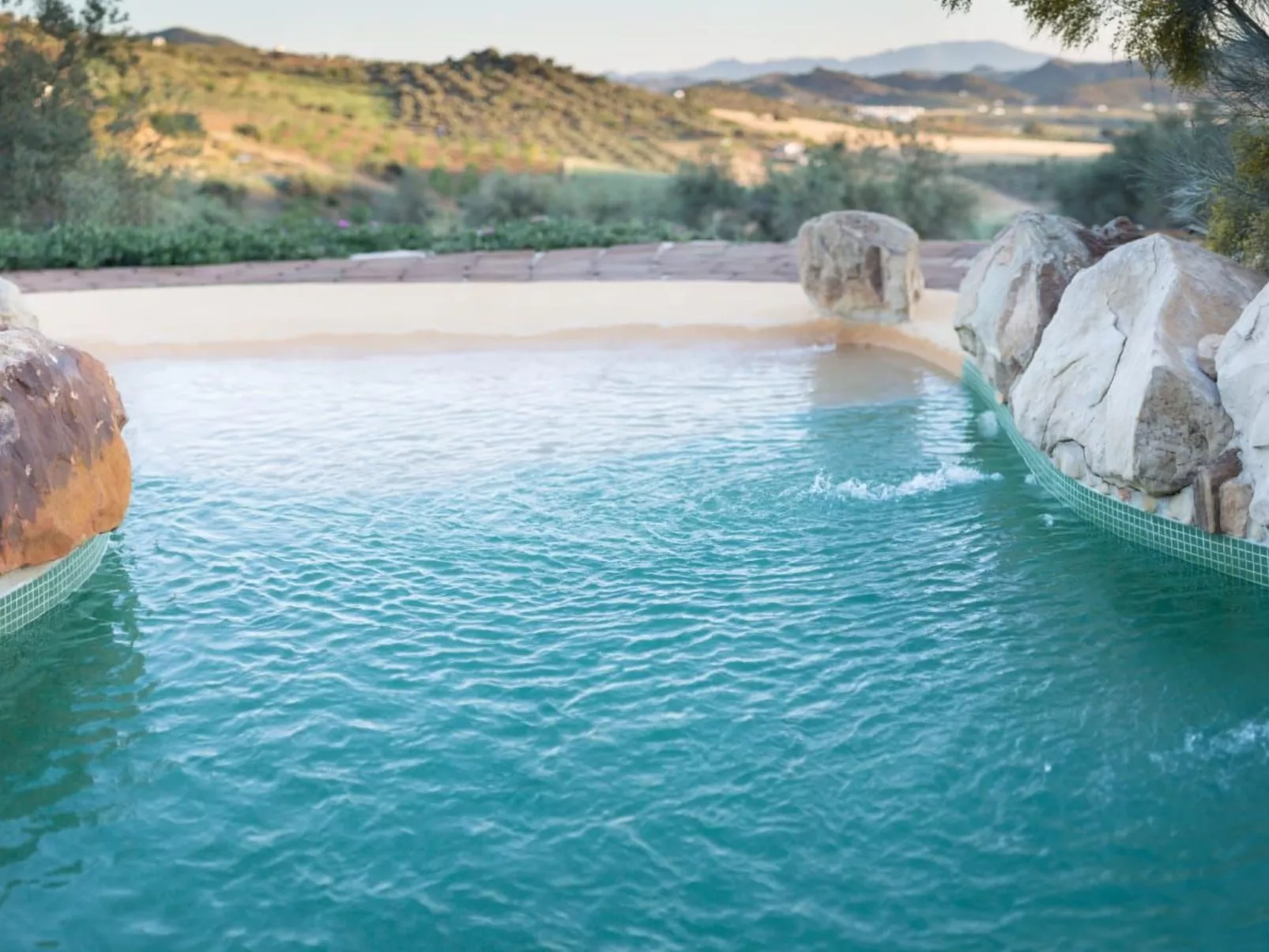 Gemütliches Ferienhaus in Almogía mit Garten - Draußen