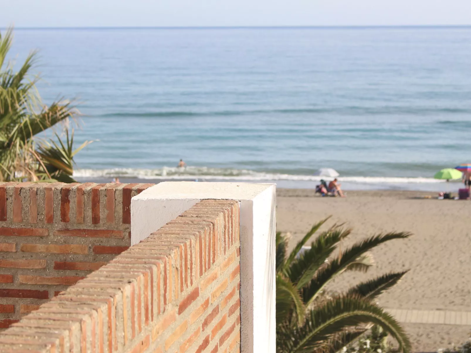 Mit Blick auf das Wasser-Dehors