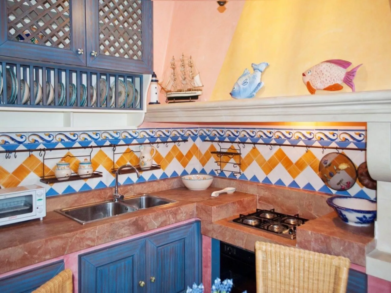 Unterkunft über den Dächern von Otranto mit riesiger Dachterrasse-Image-tags.info