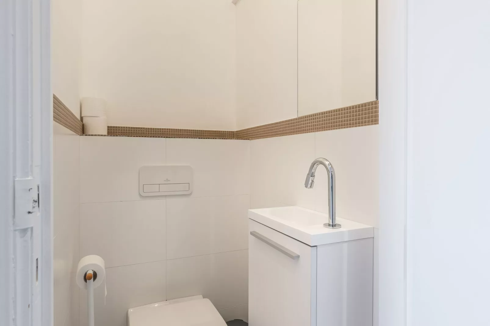 Vitalo 201-Bathroom