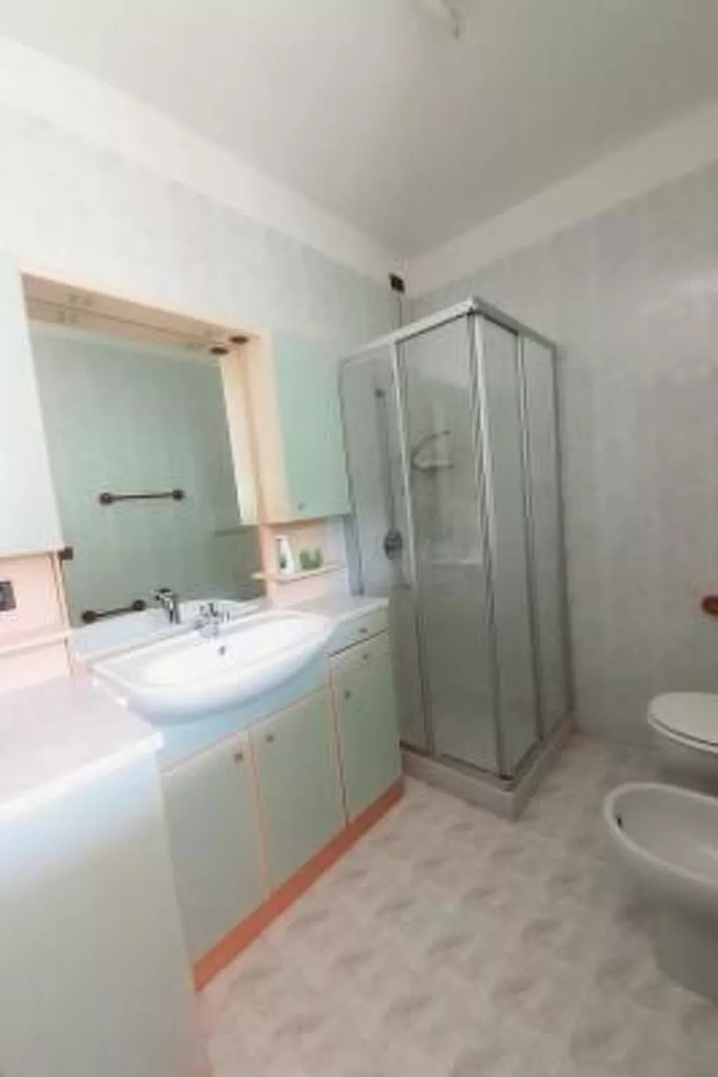 Balkon mit Seeblick, WiFi,, Nähe zum Zentrum-Drinnen